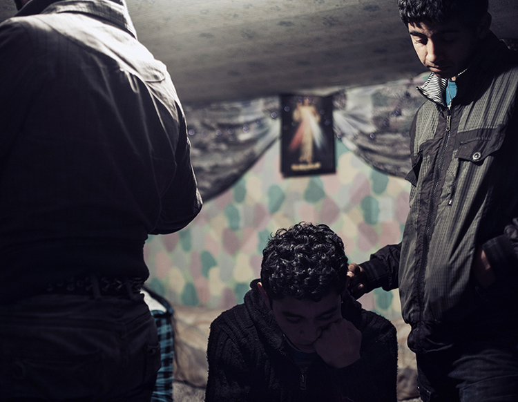 Problemy w romskich rodzinach; z cyklu "Stigma", fot. Adam Lach, Napo Images